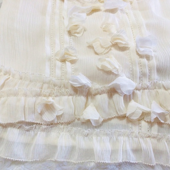 Abercrombie & Fitch Sleeveless Flower Petal Appliqué Top XS - Picture 3 of 7